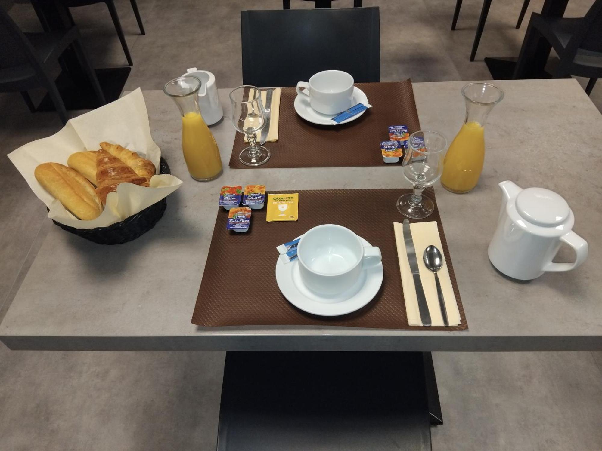 Be Myhotel Евре Екстер'єр фото